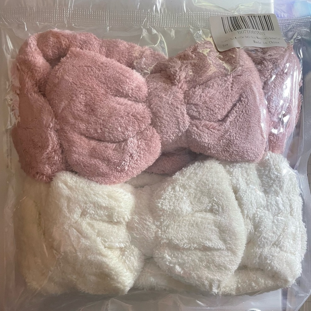 2 never worn or opened cosmetic headbands